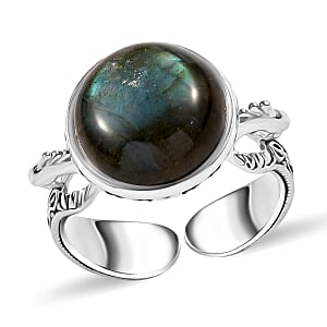 Sajen Silver Malagasy Labradorite Ring in Rhodium Over Sterling Silver 5.50 ctw (Size 8.0)
