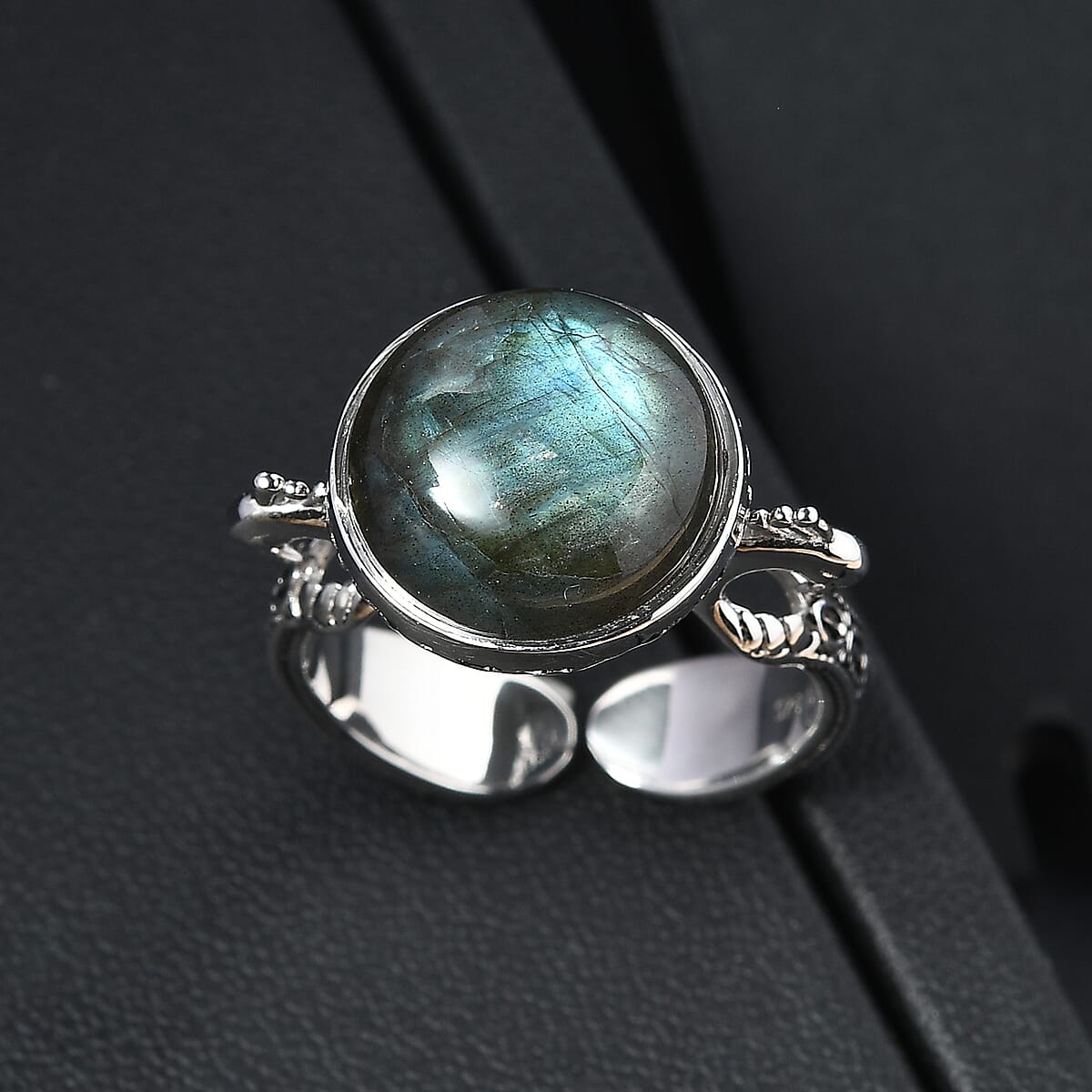 Sajen Silver Malagasy Labradorite Ring in Rhodium Over Sterling Silver 5.50 ctw (Size 8.0) image number 1