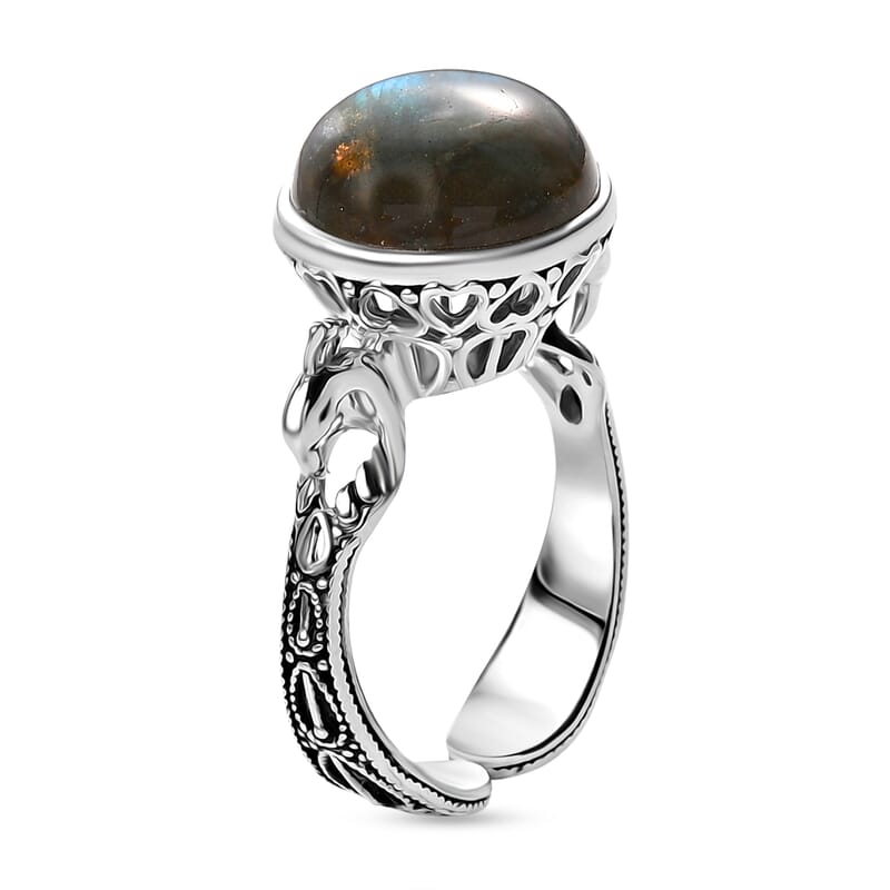 Sajen Silver Malagasy Labradorite Ring in Rhodium Over Sterling Silver 5.50 ctw (Size 8.0)