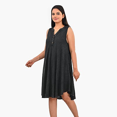 La Marey Black Solid Stone-Wash Umbrella Dress with collar and Buttons - One Size Missy
