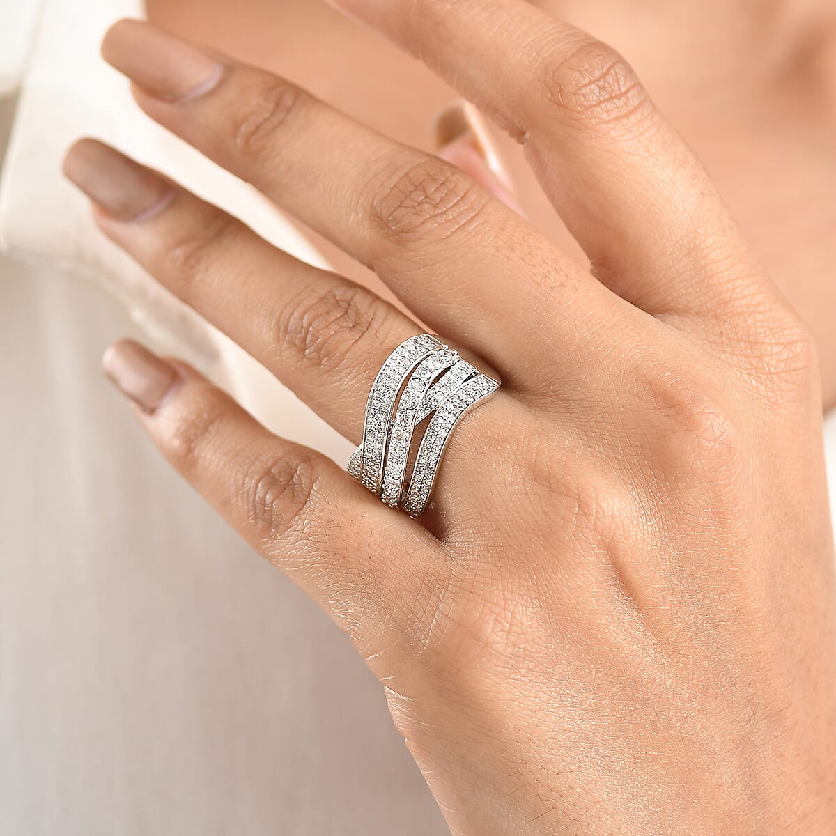 Luxuriant Lab Grown Diamond G-H SI 1.00 ctw Wave Bridge Ring in Rhodium Over Sterling Silver (Size 7.0) image number 2