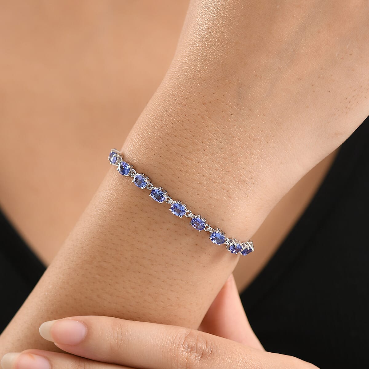 D'Joy AAA Tanzanite 9.40 ctw Bracelet in Rhodium Over Sterling Silver (8.00 In) image number 2