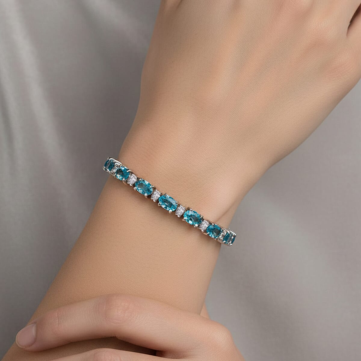 D'Joy Premium Cambodian Blue Zircon and Moissanite 19.10 ctw Bracelet in Rhodium Over Sterling Silver (7.25 In) image number 2