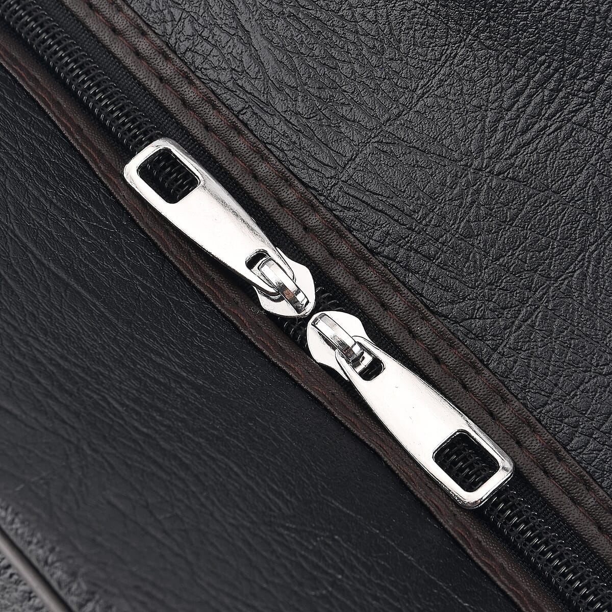La Marey Black Duffle Travel Bag with Shoulder Strap image number 3