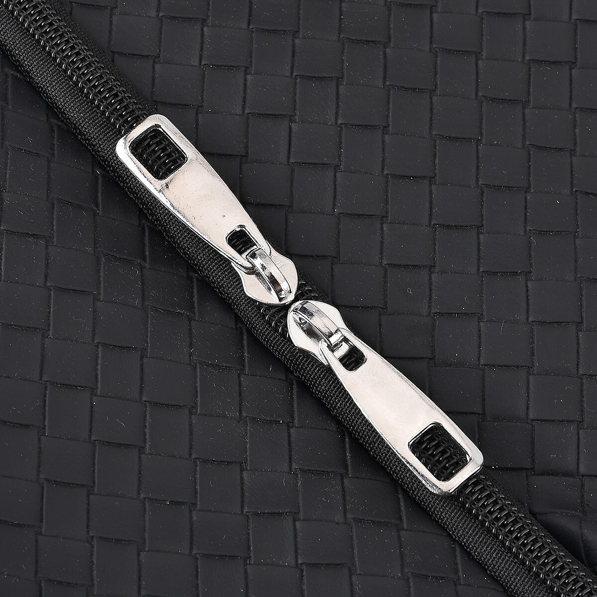 La Marey Black Duffle Travel Bag with Shoulder Strap image number 3