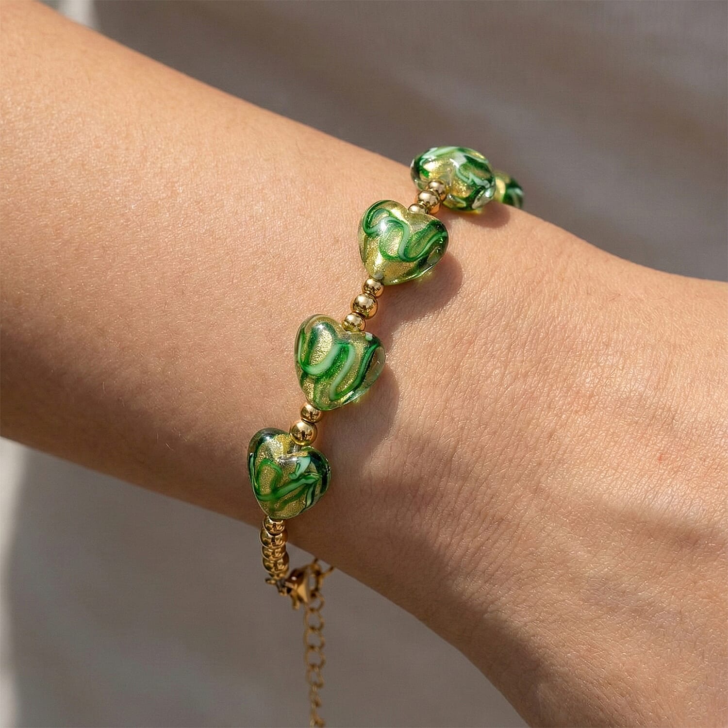 24k Gold Flakes Green Murano Style Heart Bracelet in ION Plated YG Stainless Steel (7.00-8.5In)
