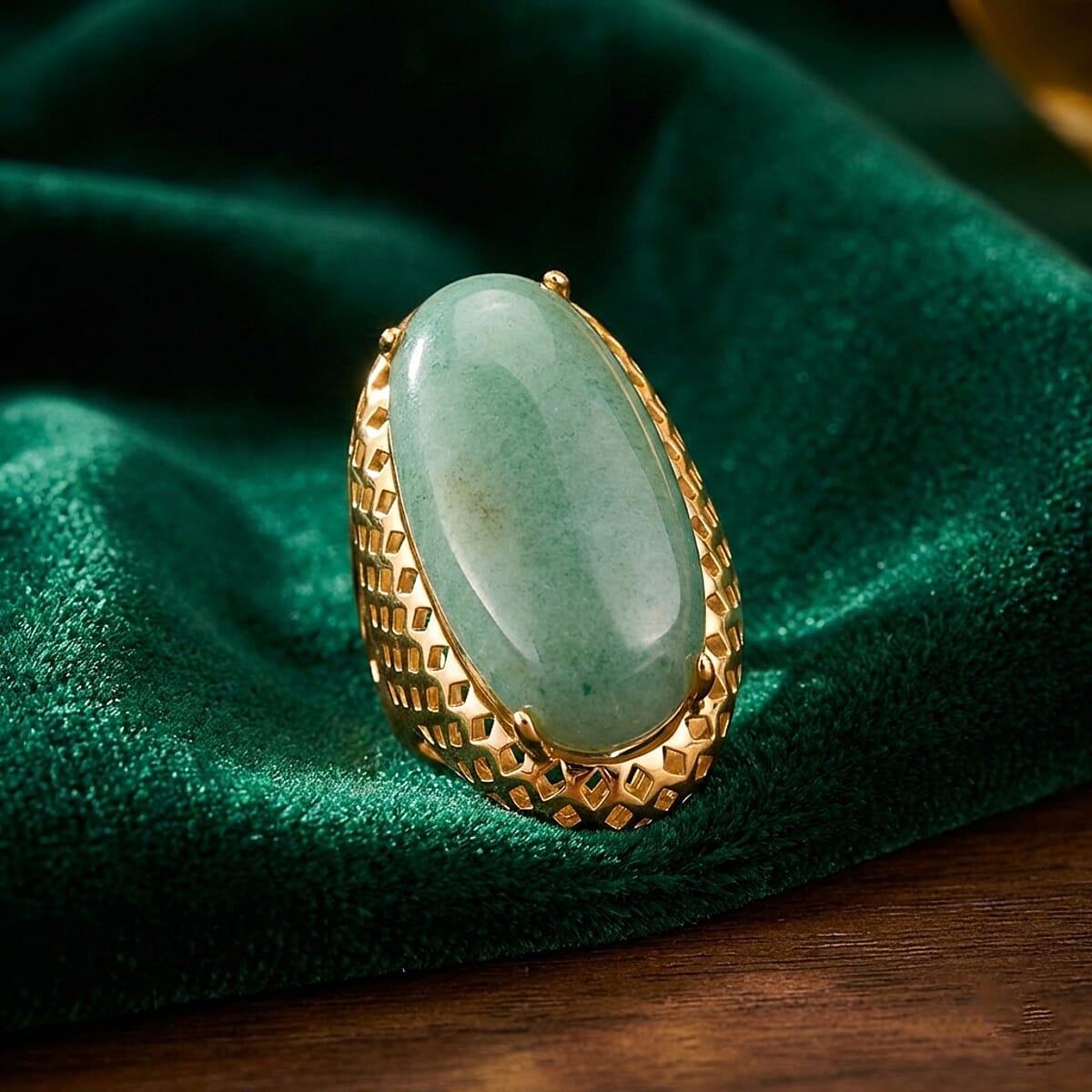 Green Aventurine 35.00 ctw Ring in Goldtone (Adjustable) image number 1
