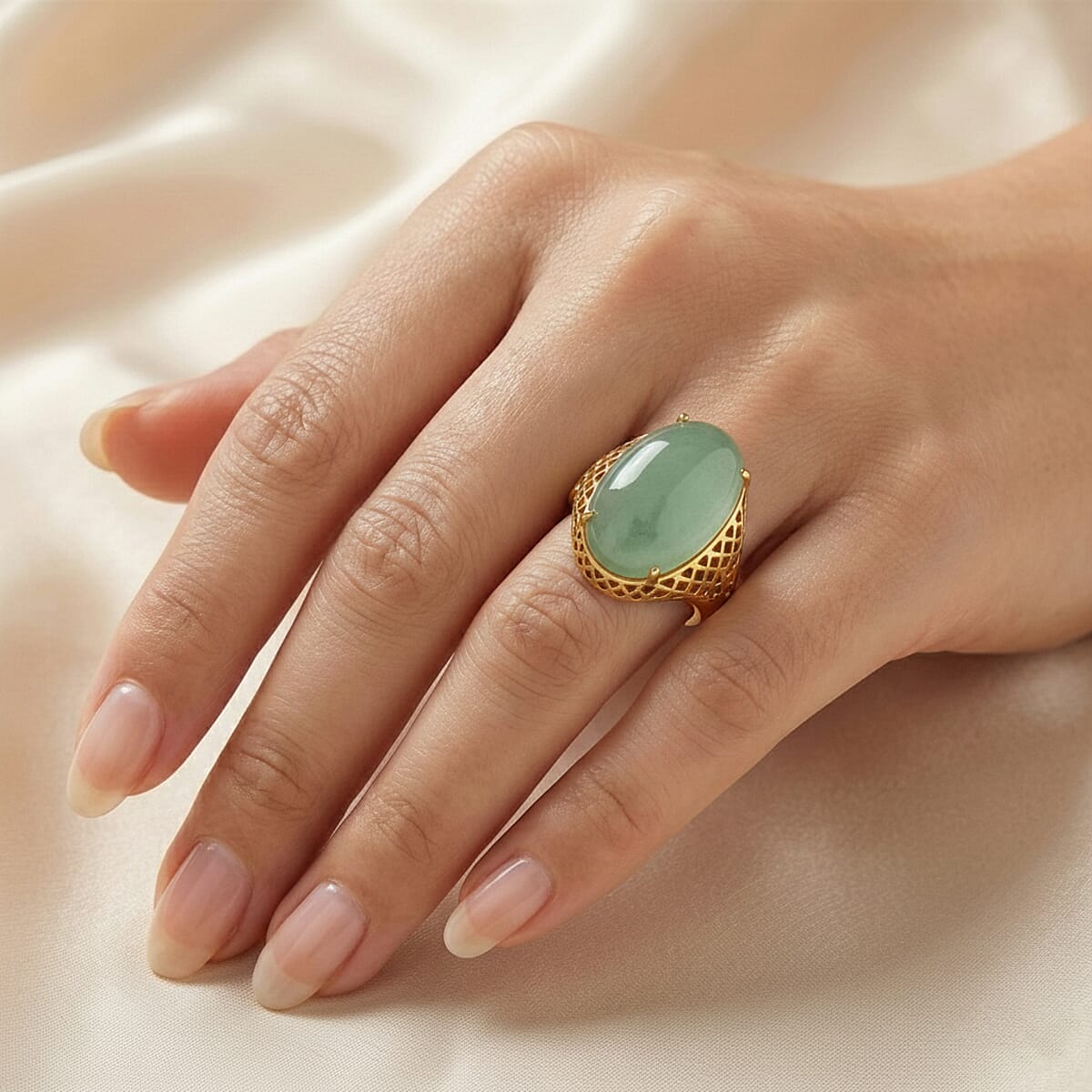 Green Aventurine 35.00 ctw Ring in Goldtone (Adjustable) image number 2