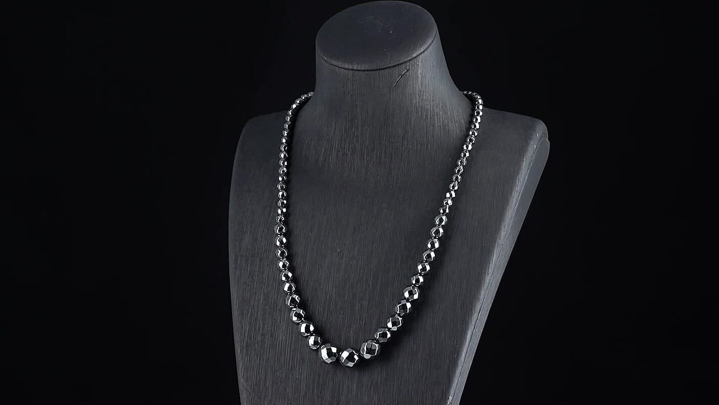 Blue Color Hematite Beaded Necklace in Silvertone 560.00 ctw (20.5-22.5 Inches)