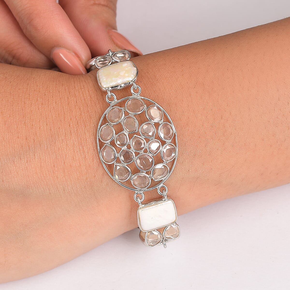 D'Joy Indian Artisan Crafted Polki Moissanite 8.10 ctw and Freshwater Pearl Bracelet in Rhodium Over Sterling Silver (7.25 In) image number 2