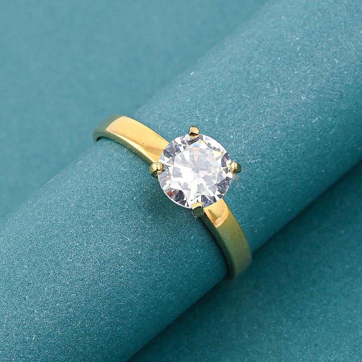 Simulated Diamond 1.60 ctw Solitaire Ring in 14K Yellow Gold Over Sterling Silver (Size 9.0) image number 1