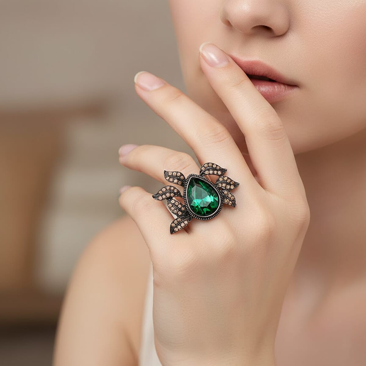  Austrian Champagne Crystal, Green Glass Leaf Ring in Dark Silvertone (Size 6-8) image number 2