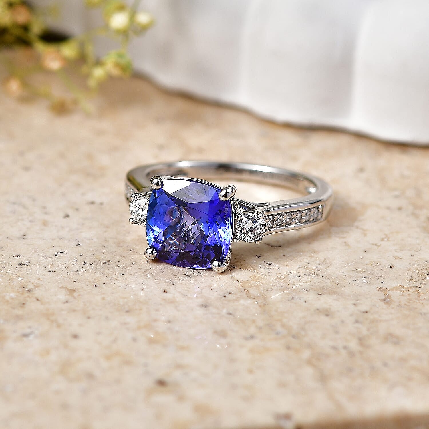 Rhapsody 950 Platinum AAAA Tanzanite, Diamond (E-F, VS2) Ring (Size 4.0) 3.50 ctw