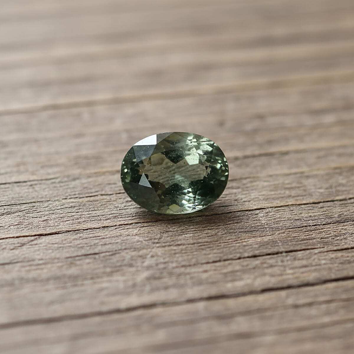 AAAA Green Sapphire (Oval Free Size) 1.50 ctw image number 1