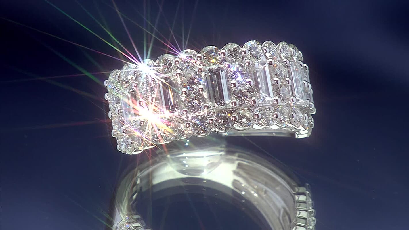 Luxuriant Lab Grown Diamond (G, SI1) Ring in Sterling Silver (Size 10.0) 2.84 ctw