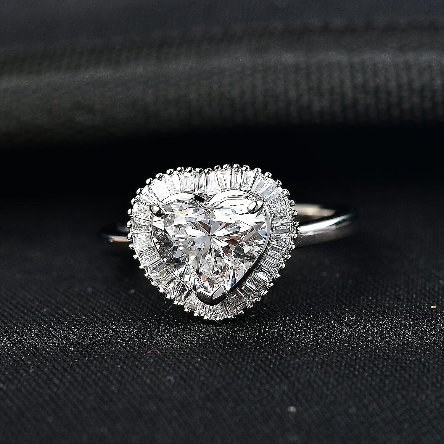 Luxuriant Lab Grown Diamond E-F VS 2.50 ctw Heart Ring in 950 Platinum (Size 10.0) 6.50 Grams