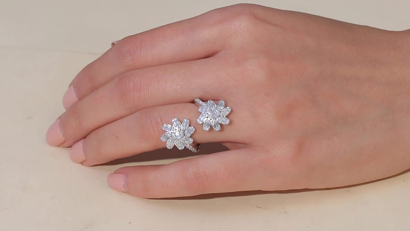 D'Joy Moissanite Ring in Rhodium Over Sterling Silver (Size 6.0) 1.10 ctw