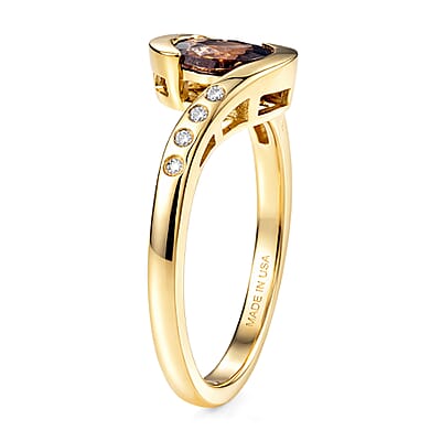 D'Joy Premium Madagascar Color Change Garnet and Moissanite 1.10 ctw Lumina Wave Ring in 18K Vermeil Yellow Gold Over Sterling Silver (Size 5.0)