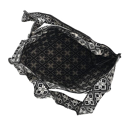 Black & White - Product card gallery slide 3 (10208674906425)