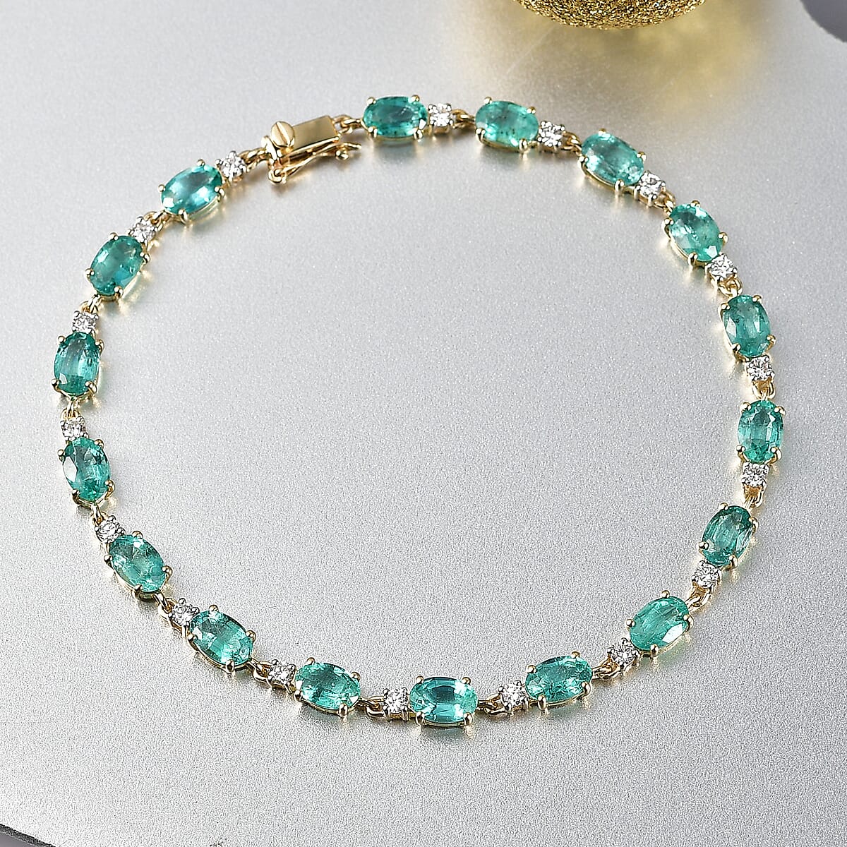 AAA Kagem Zambian Emerald and G-H SI Luxuriant Lab Grown Diamond 8.10 ctw Bracelet in 10K Yellow Gold (7.25 In) image number 1