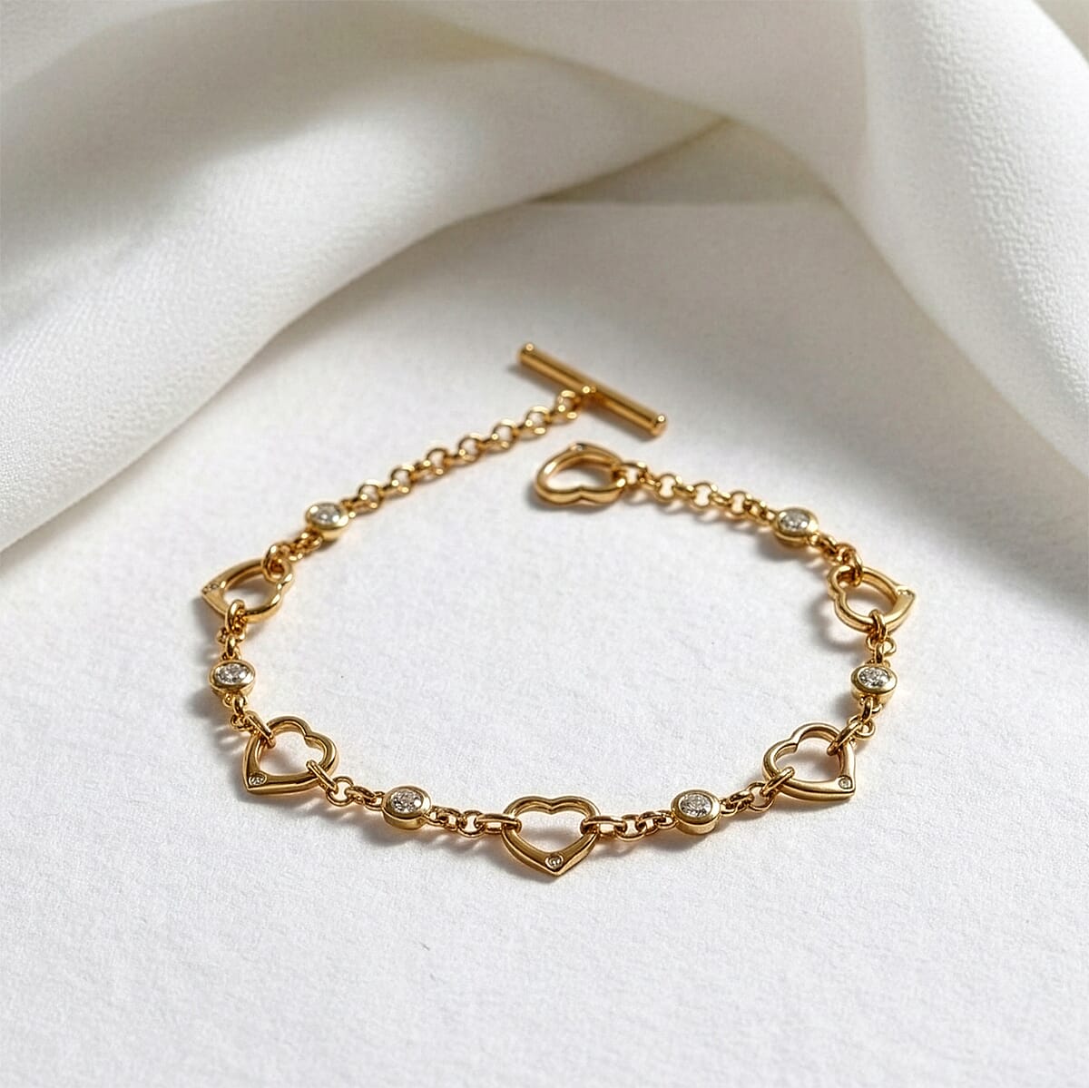 EverTrue Moissanite 0.75 ctw Forever Linked Hearts Bracelet in 18K YG Plat (7.25 In)  image number 1