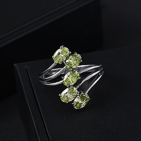 Simulated Lime Diamond / 6 - Product card gallery slide 2 (10178386231609)