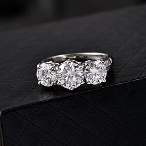 D'Joy Moissanite 2.90 ctw Ring in Platinum Over Sterling Silver (Size 8.0)