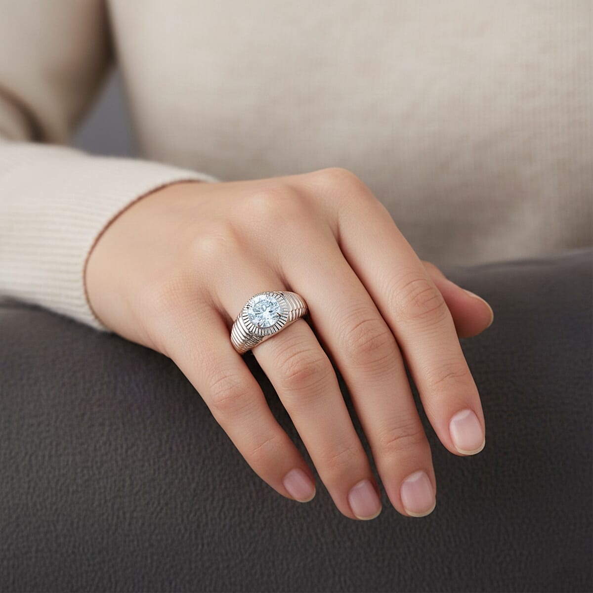 Luxuriant Lab Grown Diamond Men's Ring in Sterling Silver (Size 10.0) 2.00 ctw image number 2