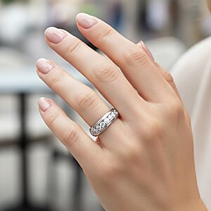 Luxuriant Lab Grown Diamond Men's Ring in Sterling Silver 1.00 ctw (Size 12.0)