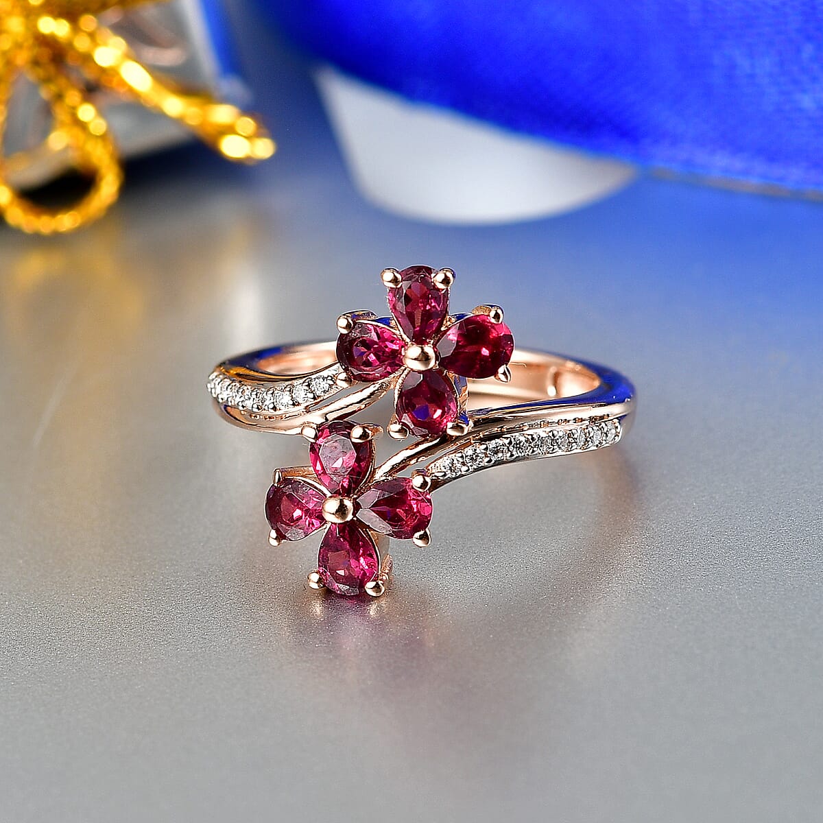 D'Joy Premium Malawi Magenta Garnet and Moissanite 1.70 ctw Ring in 18K Vermeil Rose Gold Over Sterling Silver (Size 10.0) image number 1