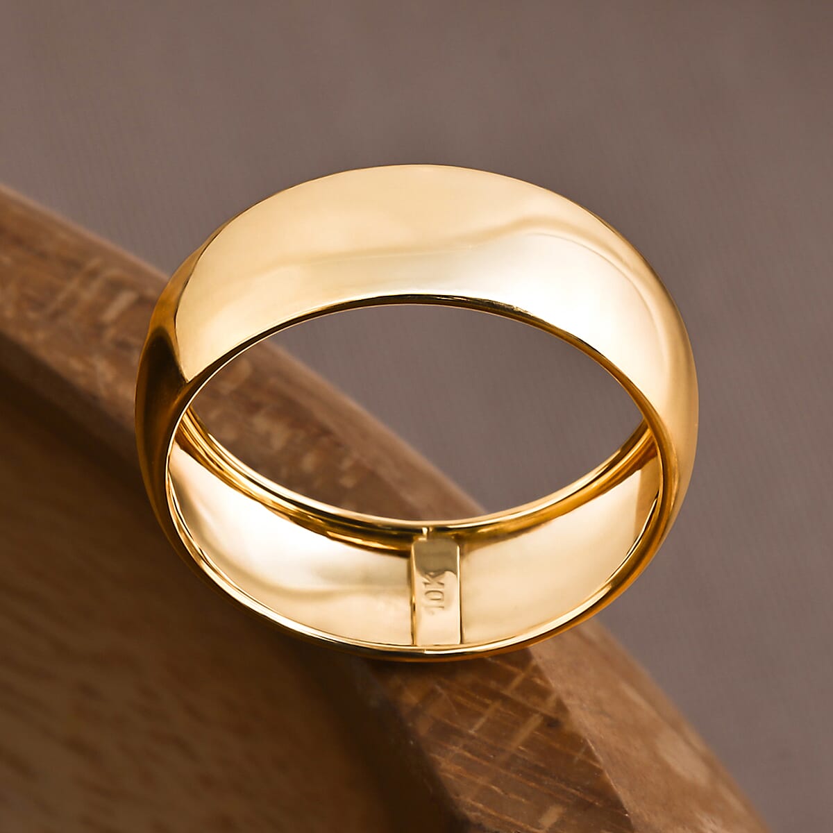 Band Ring in 10K Yellow Gold (Size 7.0) 1.35 Grams image number 1