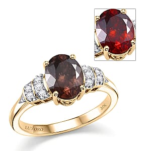 Luxoro AAA Madagascar Color Change Garnet and Diamond I2 2.50 ctw Regal Ring in 10K Yellow Gold (Size  10.0)