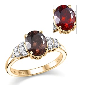 Luxoro AAA Madagascar Color Change Garnet and Diamond I2 2.50 ctw Ring in 10K Yellow Gold (Size 6.0)