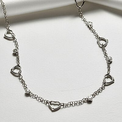 EverTrue Moissanite 1.00 ctw Forever Linked Hearts Necklace 18 Inches in Platinum Bond