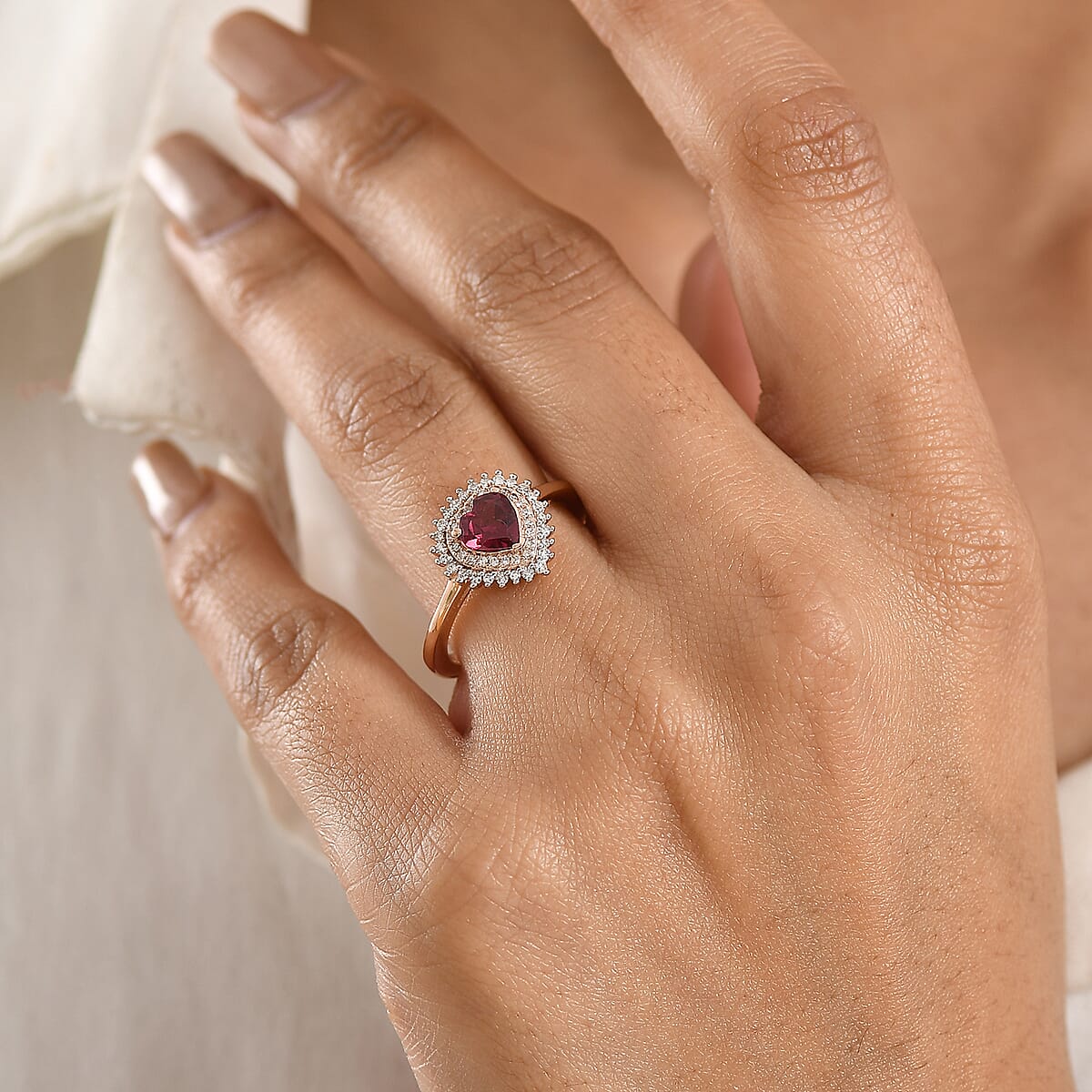 Premium Malawi Magenta Garnet and Luxuriant Lab Grown Diamond G-H SI 1.10 ctw Crown Affair Ring in 18K Vermeil Rose Gold Over Sterling Silver (Size 7.0) image number 2