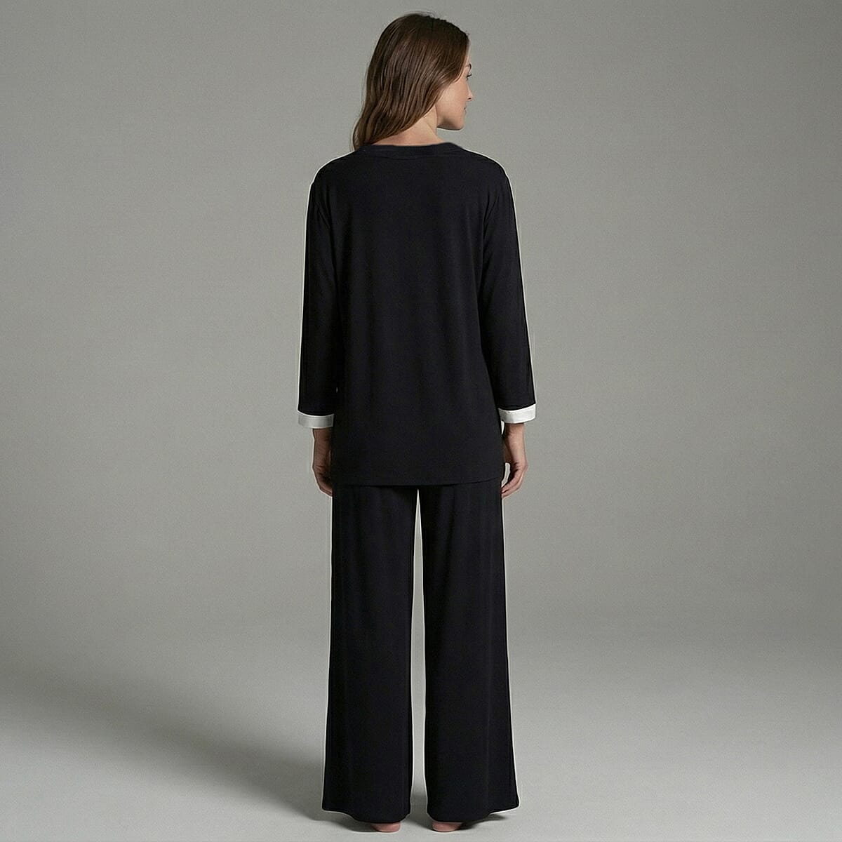 La Marey Black & White 2pcs Lounge Set - One Size Missy image number 1