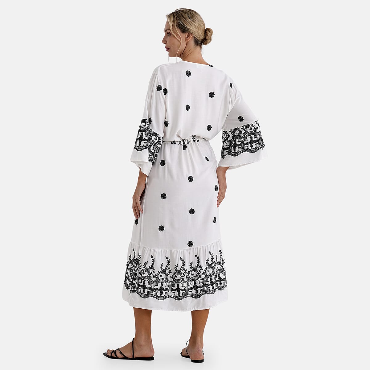 La Marey Beige and Black Embroidered Wove 3/4 Sleeve Dress Cover-up - One Size Fits Most image number 4
