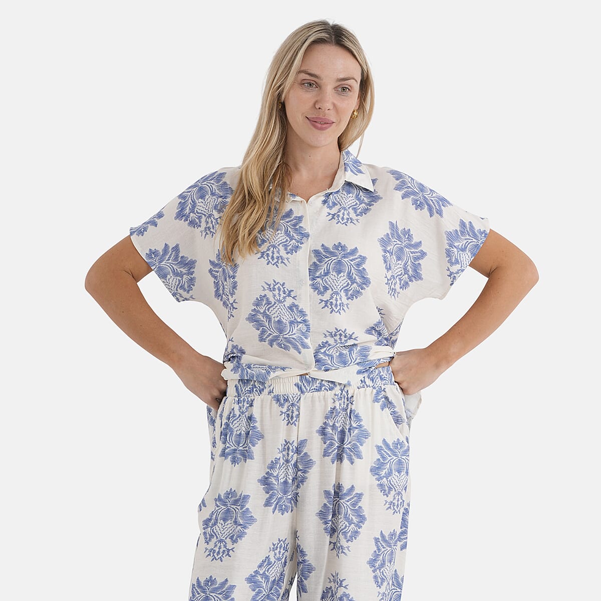 La Marey White Blue Viscose 2 Piece Lounge Set - S/M image number 5