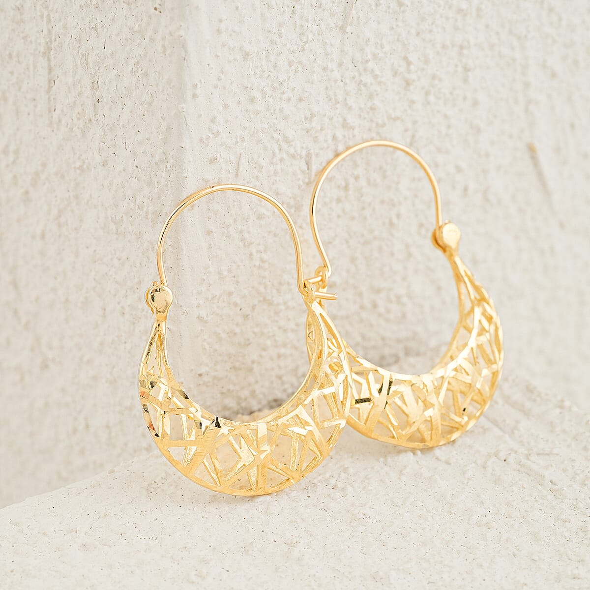 Diamond-Cut Designer Earrings in 10K Yellow Gold 1.72 Grams image number 1