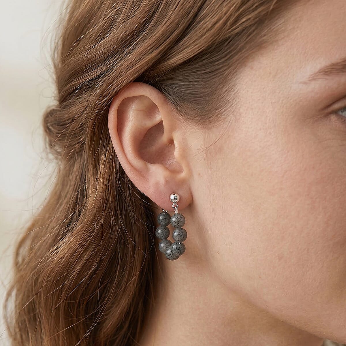 Malagasy Labradorite 25.00 ctw Hoop Earrings in Silvertone image number 2