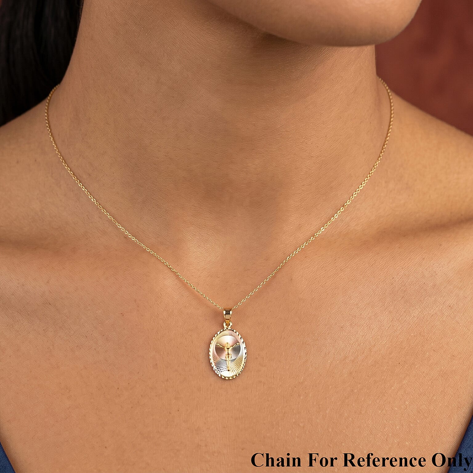 10K Yellow Gold Diamond-Cut Crucified Madallion Pendant without Chain 1.82 Grams