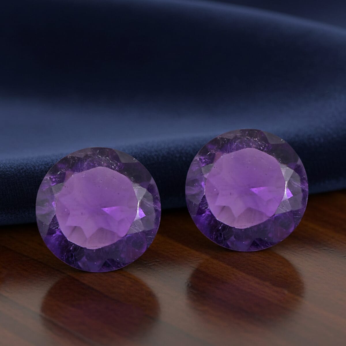0.68 ctw Round Cut African Amethyst Loose Gemstone &ndash; AAA Grade (Set Of 2) (5 mm) image number 1