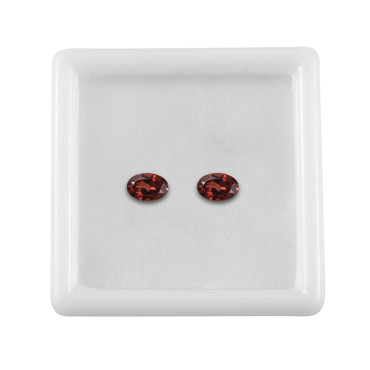 0.94 ctw Oval Cut Mozambique Garnet Loose Gemstone (Set Of 2) (6x4 mm) image number 2
