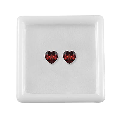 1.51 ctw Heart Cut Mozambique Garnet Loose Gemstone – AA Grade (Set Of 2) (6 mm)