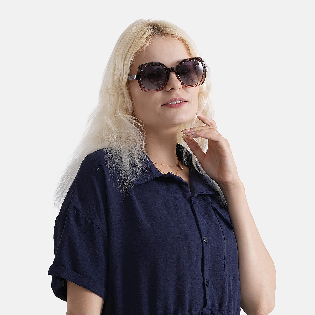 Leopard Print with Solid Black UV400 Sunglasses image number 2