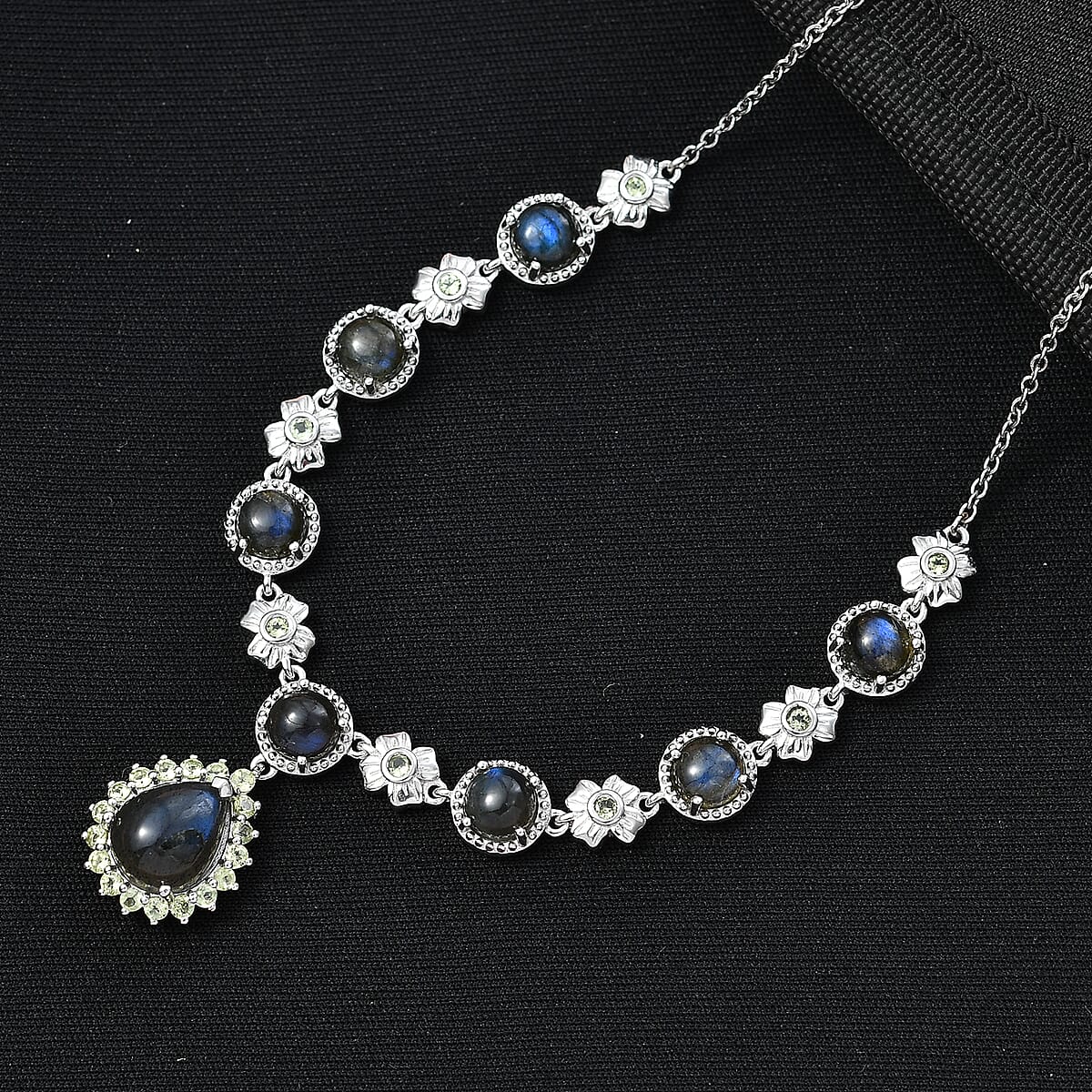 EverTrue Malagasy Labradorite and Hebei Peridot 11.50 ctw Mystic Bloom Necklace in Platinum Bond 18 Inches (Del. in 7-10 Days) image number 1