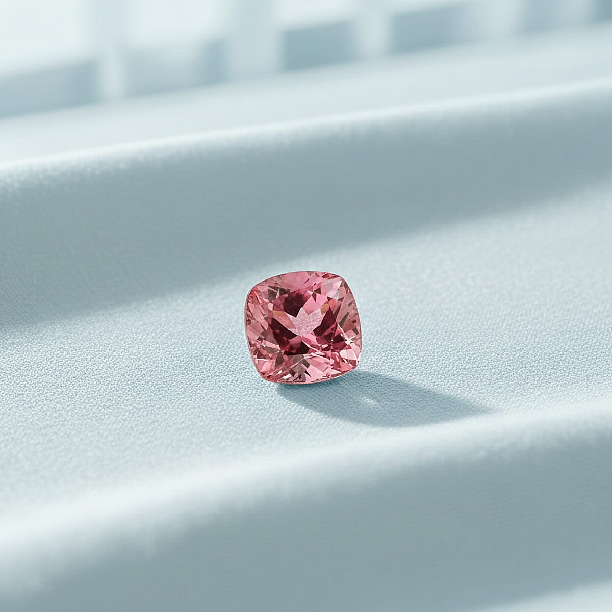 AAAA Pink Garnet (Cush 6x6 mm) 1.00 ctw image number 1