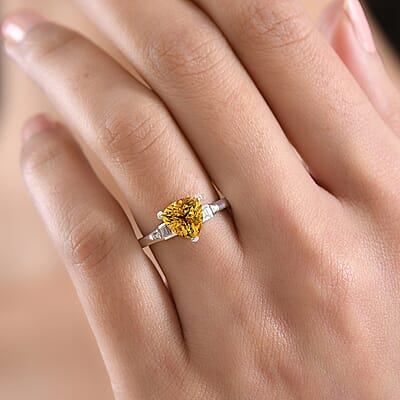 D'Joy Premium Golden Apatite and Moissanite 1.85 ctw Lightframe Ring in Rhodium Over Sterling Silver (Size 7.0)
