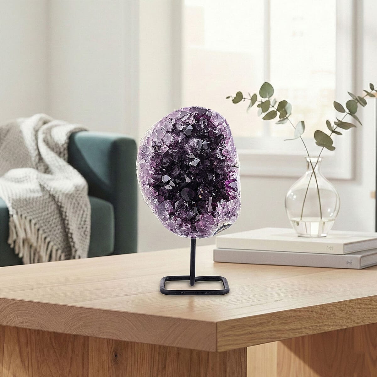 Amethyst on Stand -L image number 1
