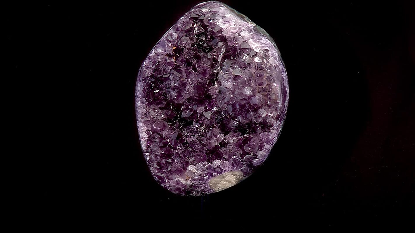 Amethyst on Stand -L